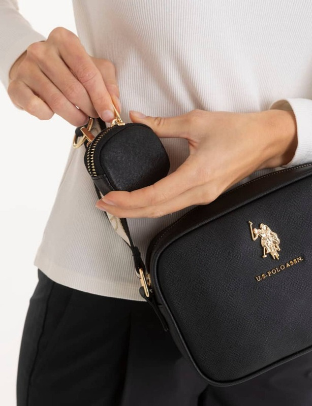 Classic Zip CrossBody Bag With Pouch